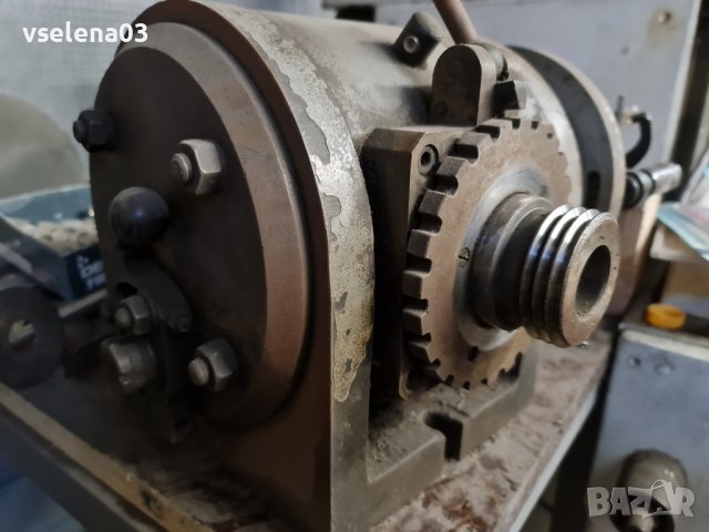 делителен апарат за фреза за метал, снимка 3 - Други машини и части - 37994284