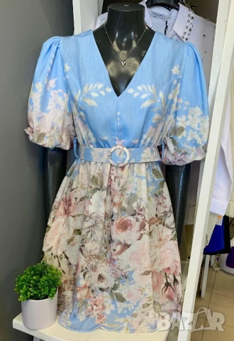 флорална рокля с колан 