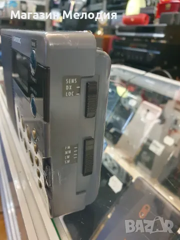 Радио Grundig Ocean Boy 340  В перфектно техническо и много добро визуално състояние. Работи на ток , снимка 9 - Радиокасетофони, транзистори - 48881178