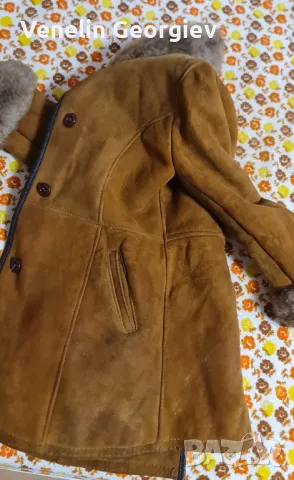 Кожухче от естествена кожа от завод ,,Свобода". Размер 32, за момиче, снимка 14 - Детски якета и елеци - 47974364