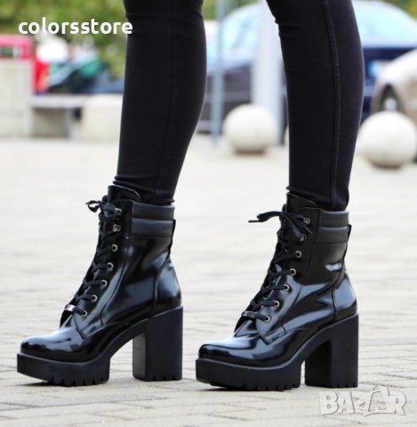 Боти на ток - черен лак с черно ходило - 3020