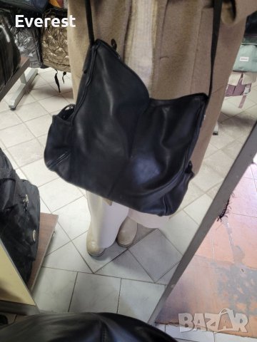 ECCO естествена кожа дамска,черна чанта ,тип ТОРБА ( 350 лв в интернет), снимка 3 - Чанти - 38985899