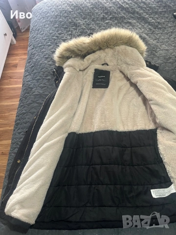 Дамско зимно яке pull&bear, снимка 2 - Якета - 53534368