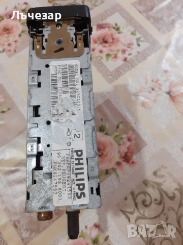 касетофон за кола, снимка 3 - Радиокасетофони, транзистори - 43172251