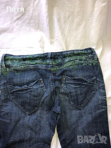 Desigual Дамски дънки, снимка 4 - Дънки - 28802362