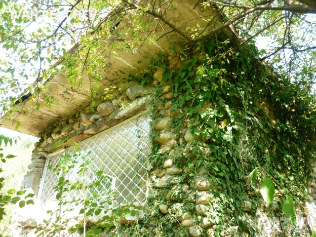 Продавам малка вила , снимка 2 - Вили - 53089897