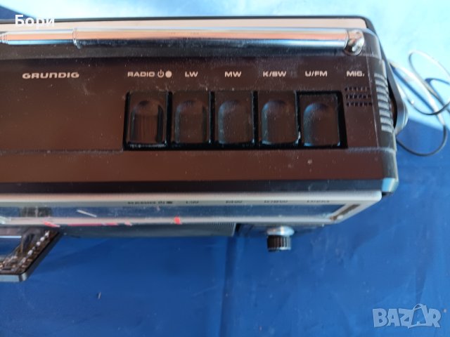 GRUNDIG RR 220 Радиокасетофон, снимка 8 - Радиокасетофони, транзистори - 44132353