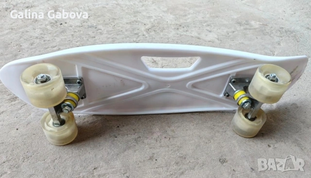 Ролкови кънки и скейборд, снимка 10 - Ролери, кънки - 39820868