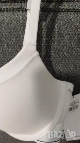 Calvin klein бял сутиен 70 С нов , снимка 3 - Бельо - 50433988