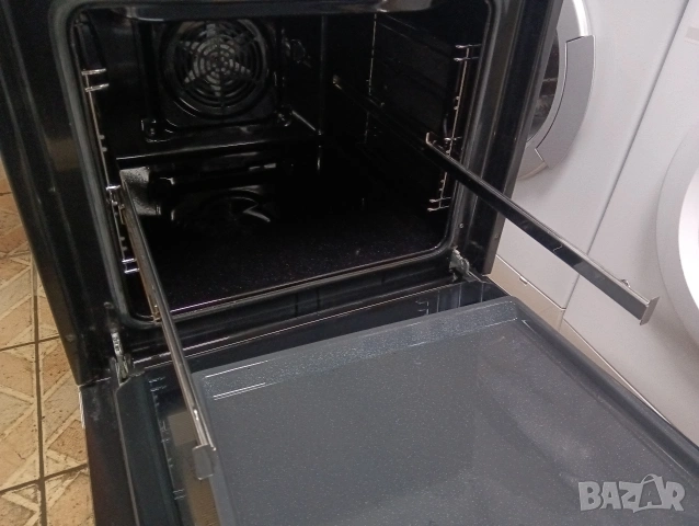 Свободно стояща печка с керамичен плот Gram с две години гаранция!, снимка 7 - Печки, фурни - 53568309