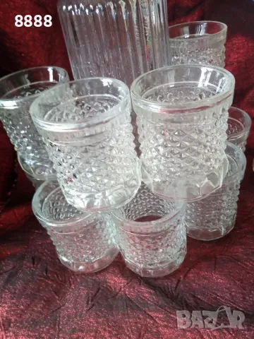 Гарафа с чашки1л.-12бр.чаши, снимка 2 - Антикварни и старинни предмети - 47302650