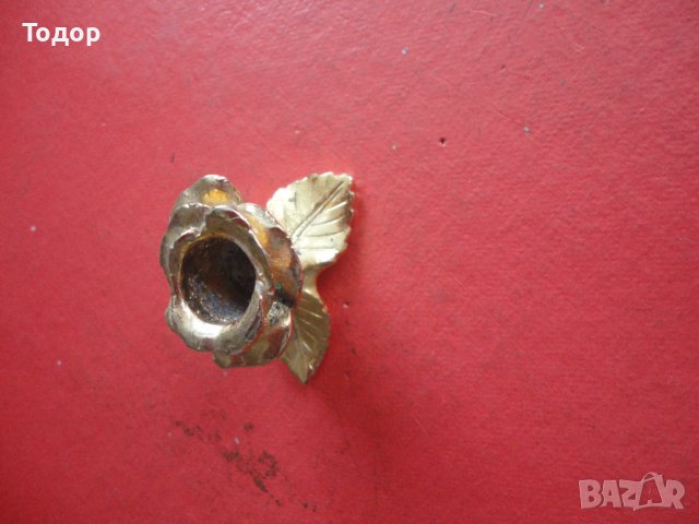 Страхотен бронзов свещник роза миньон , снимка 2 - Декорация за дома - 43525613