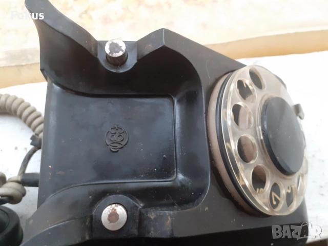 Стар бакелитен телефон, снимка 5 - Антикварни и старинни предмети - 53451414