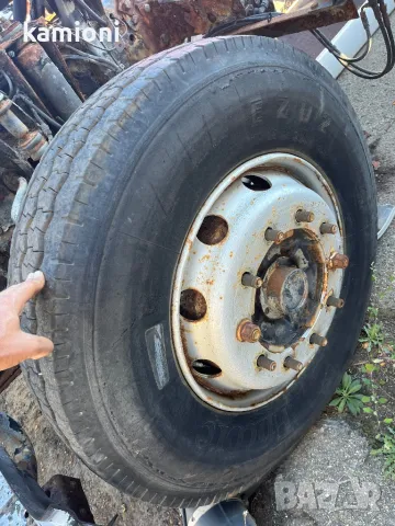 11R22.5, снимка 2 - Гуми и джанти - 47498313