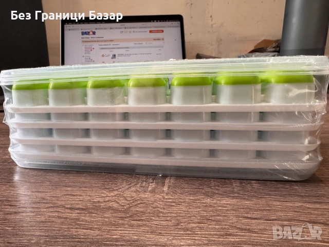 Нови Комплект 4 броя форми за лед за фризер с капаци Идеални за кухня лято напитки, снимка 2 - Аксесоари за кухня - 53281729