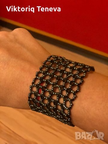 Дамска гривна изплетена от мъниста, снимка 2 - Гривни - 26945040