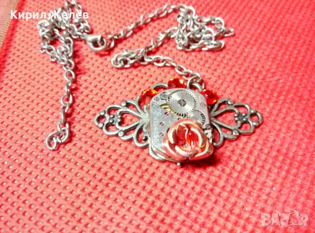 КРАСИВО ВИНТИДЖ АРТ КОЛИЕ с МЕДАЛЬОН от МЕХАНИЗЪМ на СТАР СЪВЕТСКИ ДАМСКИ ХЕНД МЕЙД БИЖУ 47375, снимка 3 - Колиета, медальони, синджири - 47285783