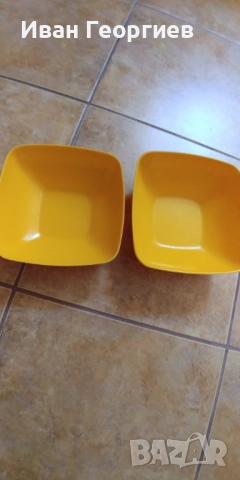 Пластмасови купи