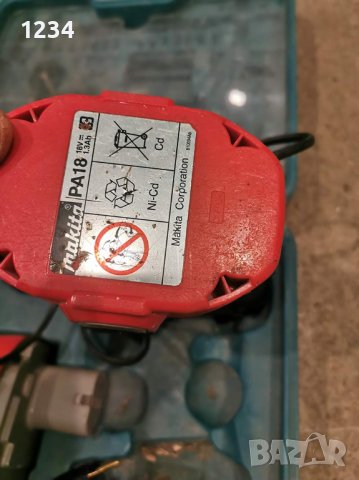 винтоверт MAKITA  8391D 18V зарядно DC1804 и 2 батерии, снимка 5 - Винтоверти - 43725968