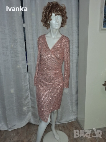 Рокля с пайети 