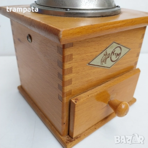 НАЙ ДОБРАТА ОФЕРТА  Стара дървена кафемелачка , снимка 5 - Антикварни и старинни предмети - 52684058