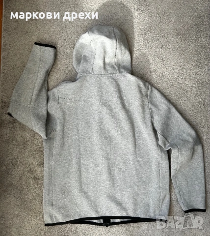Nike Sportswear Tech Сив Standard Fit L, снимка 9 - Суичъри - 53493801