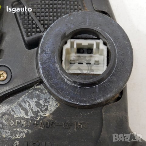 Брава предна дясна врата Toyota Avensis II 2003-2009 ID: 116176, снимка 3 - Части - 43223977