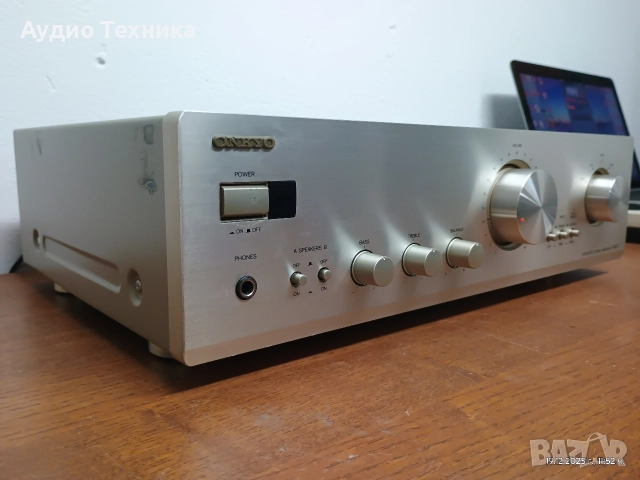 Стерео усилвател ONKYO A-9211. Перфектен. Супер звук! Изпращам видео. , снимка 3 - Ресийвъри, усилватели, смесителни пултове - 52856231