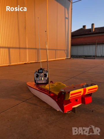 Лодка за захранка, снимка 4 - Стръв и захранки - 51020987