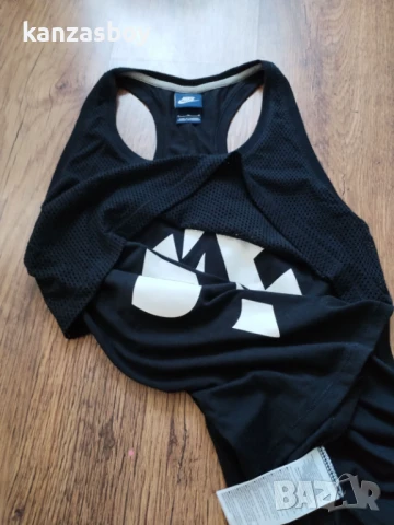 Nike - страхотен дамски потник M, снимка 6 - Потници - 50926036