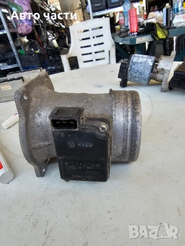 Дебитомер Audi A4 1.8 i 125 конски сили 037906461B