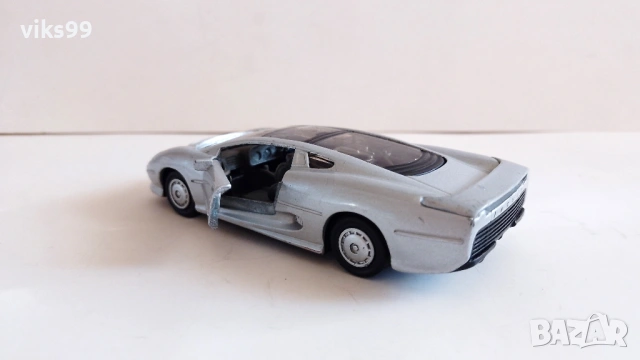 Jaguar XJ220 Maisto - Мащаб 1:40, снимка 2 - Колекции - 53189911