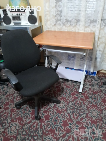 40€ БЮРО И СТОЛ, снимка 4 - Бюра - 53426198