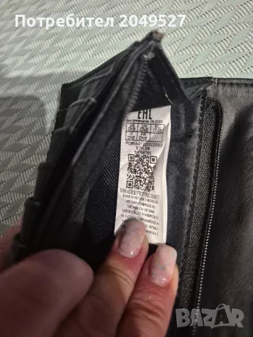 Дамско портмоне GUESS , снимка 5 - Портфейли, портмонета - 49848518