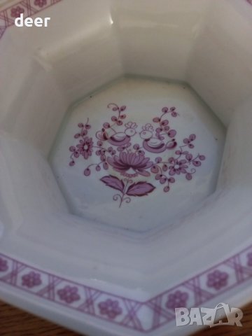 Сгобяема порцеланова  бонбониера ГДР, снимка 4 - Чинии - 43230452