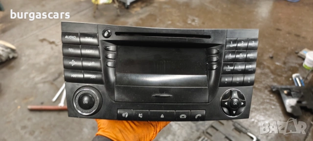 CD Радио A 211 820 10 79 Mercedes E220 W211, снимка 2 - Части - 53303090