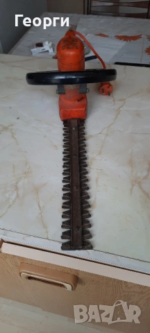 Продавам  електрически храсторез, снимка 2 - Градинска техника - 53221563