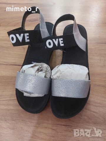 Дамски сандалети 