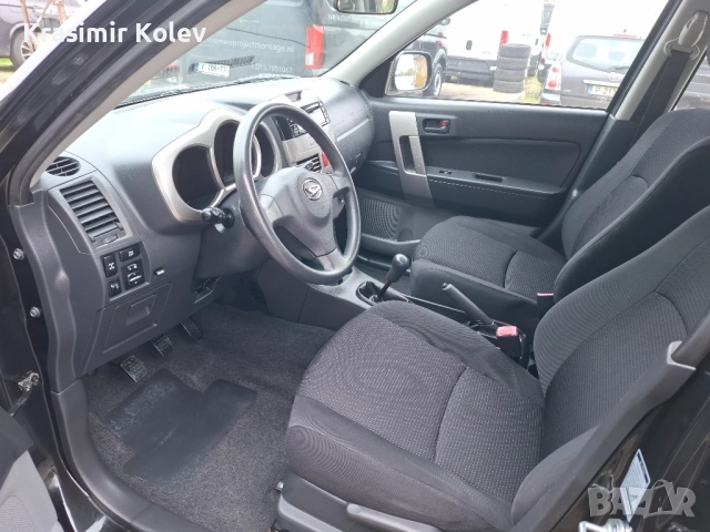 Дайхацу Териос, снимка 13 - Автомобили и джипове - 52488699