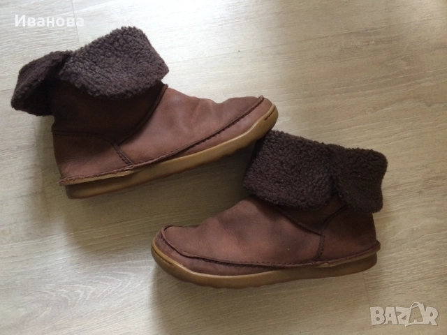 Топли и удобни кафяви боти Klarks., снимка 2 - Дамски боти - 52434583