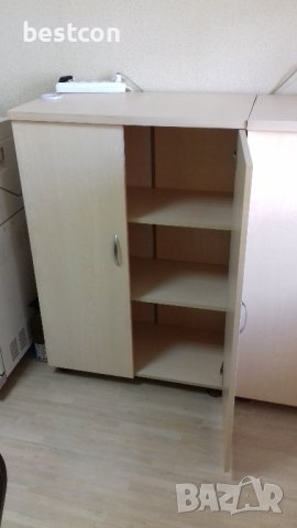 Секция ниска затворена-2 бели врати, 3 рафта, снимка 3 - Шкафове и рафтове - 43424968