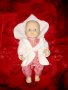 Бебе с розова дреха и халат, снимка 1 - Кукли - 34661885