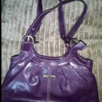 Чанта кожена тъмно лилава и парти черна чантичка, снимка 1 - Чанти - 28704046