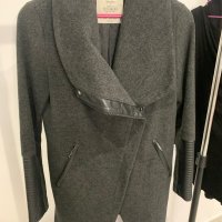 Дамско палто на марката Bershka, снимка 6 - Палта, манта - 43640355