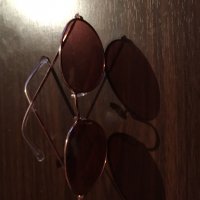 Очила , снимка 1 - Слънчеви и диоптрични очила - 28390578