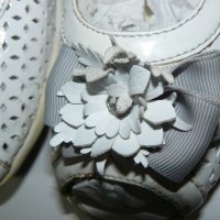 GEOX Сандали, с лепки, лачени, бели, затворени пети - 33 номер, 222мм, снимка 12 - Детски обувки - 28722872