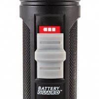 COLEMAN Фенер BatteryGuard 750L лумена, снимка 4 - Къмпинг осветление - 27577601