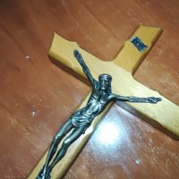 Кръст С ХРИСТОС от дърво и метал на поставка-25Х11Х4СМ, снимка 7 - Колекции - 28562672