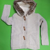 Английска детска жилетка , снимка 1 - Детски пуловери и жилетки - 38961378