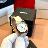 Дамски часовник DKNY , снимка 5 - Дамски - 43655241